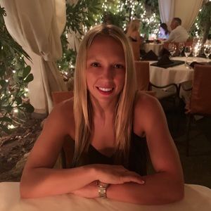 Meet your Posher, Alexandra